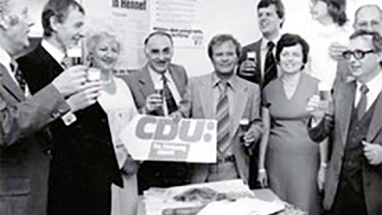 Karl Lamers in Hennef, neben ihm u.a. Renate Mersch, Hans-Günter Hardt, Heinz-Josef Nüchel, Hans Peter Lindlar und Emil Eyermann.