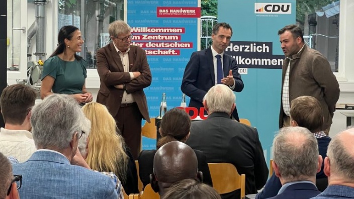Gemeinsam den Weg in die Ausbildung ebnen