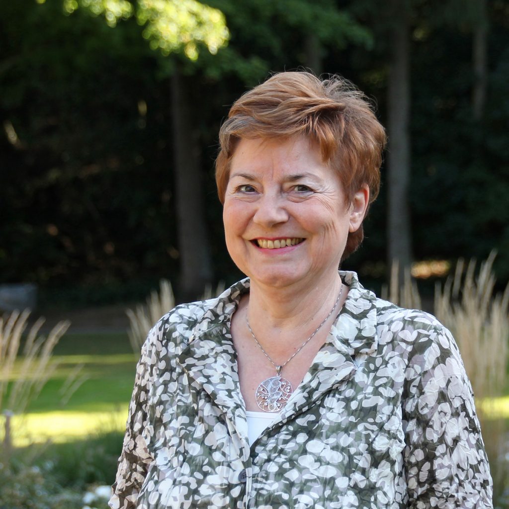 Dr. Hedi Roos-Schumacher